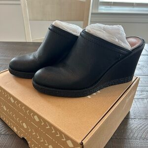 Zodiac Black Wedge Mules